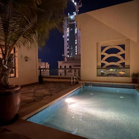 Hostel Neyar Beach Vibes - The Penthouse Dubaj Exteriér fotografie