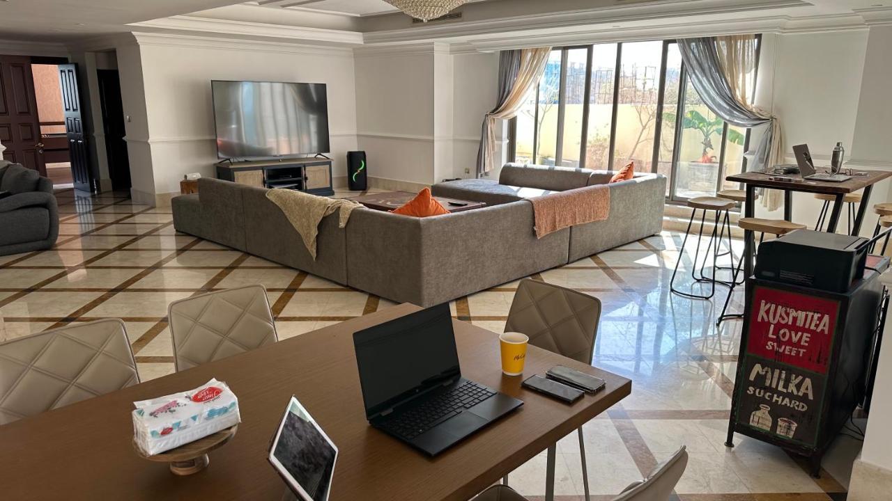 Hostel Neyar Beach Vibes - The Penthouse Dubaj Exteriér fotografie
