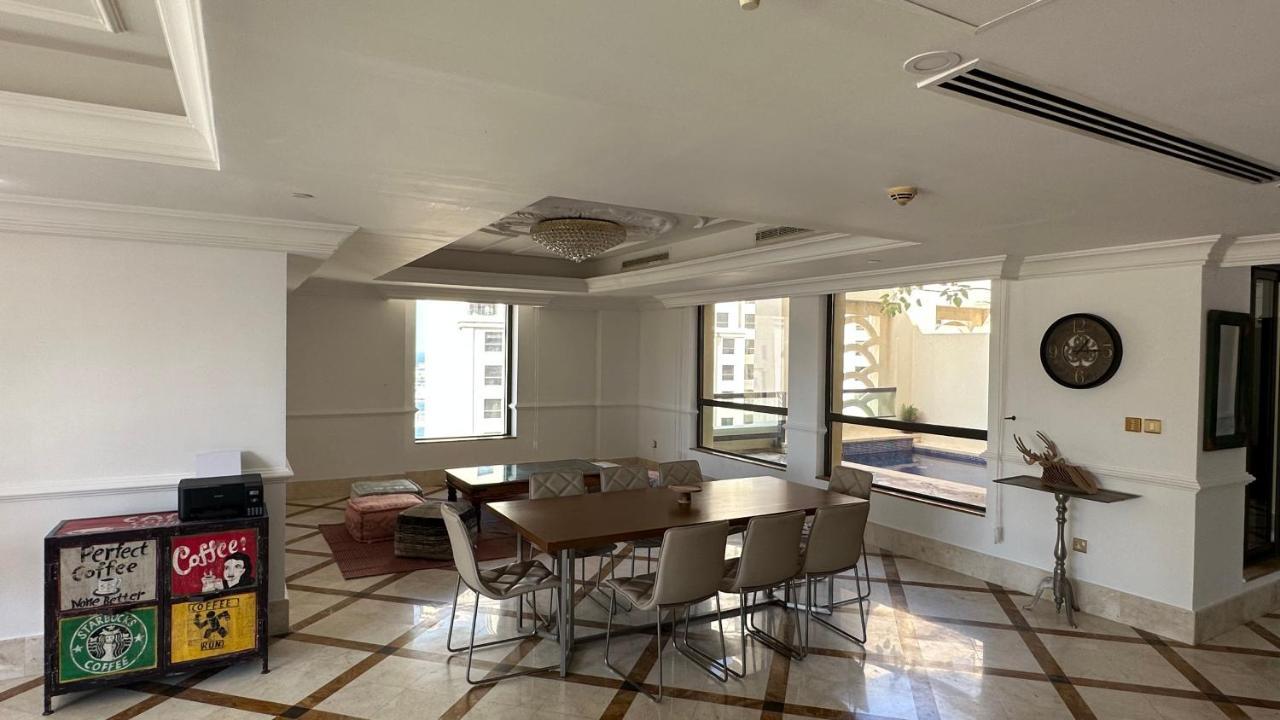 Hostel Neyar Beach Vibes - The Penthouse Dubaj Exteriér fotografie