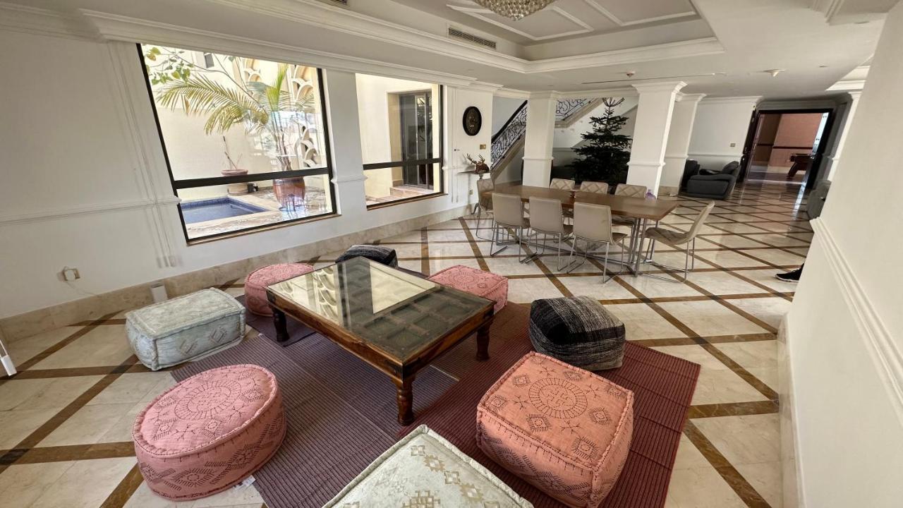 Hostel Neyar Beach Vibes - The Penthouse Dubaj Exteriér fotografie